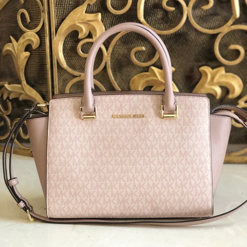 NWT Michael Kors md Selma Signature handbag